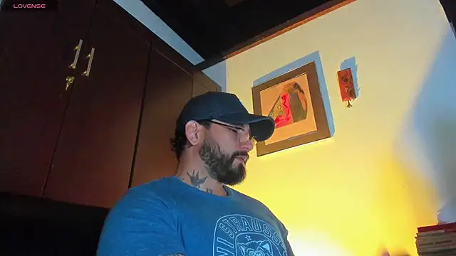 Snapshot of CamiloGray_ chatting on 04.23.26 CamiloGray online show from 04.23.26
