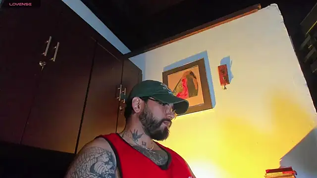 Snapshot of CamiloGray_ chatting on 04.25.26 CamiloGray online show from 04.25.26