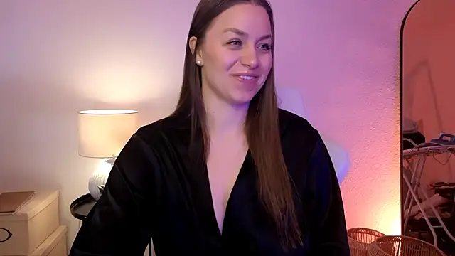 MilaFleur online show from 02.14.25