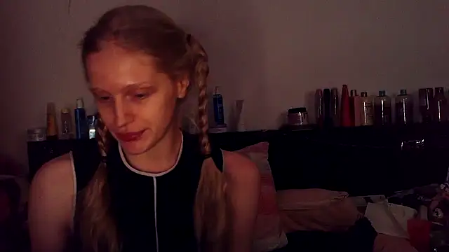 Snapshot of VeronicaJoyful chatting on 01.20.25 VeronicaJoyful online show from 01.20.25