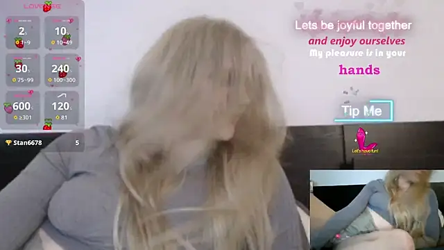 Snapshot of VeronicaJoyful chatting on 09.24.25 VeronicaJoyful online show from 09.24.25