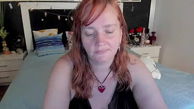 Snapshot of SinFulTitsDD chatting on 01.31.25 SinFulTitsDD online show from 01.31.25