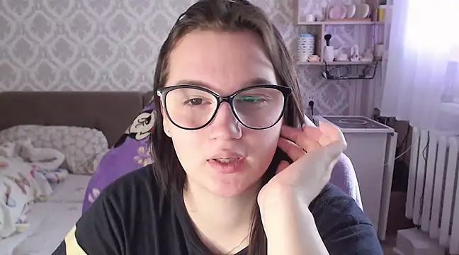 Snapshot of Amy_Mur_ chatting on 03.21.25 Amy Mur online show from 03.21.25