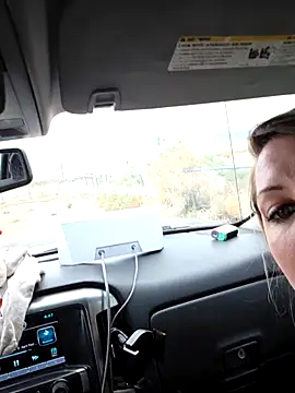 SheIsSomething online show from 04.10.26