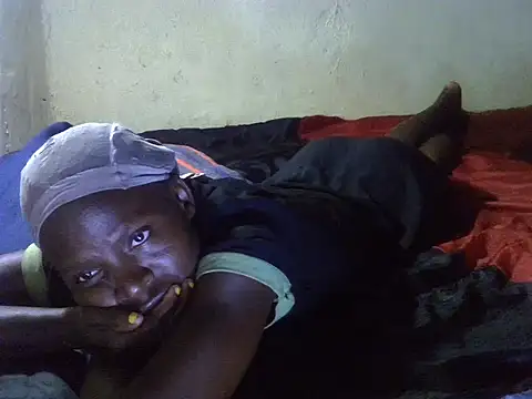 cute-shamza online show from 10.15.25