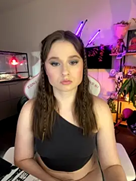 sweetest pie online show from 12.13.25