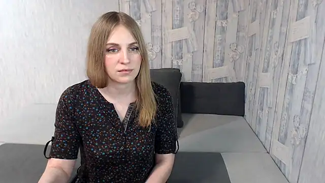 Pilly green  online show from 02.25.25