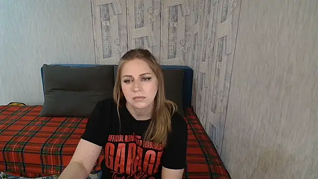 Pilly green  online show from 02.15.26