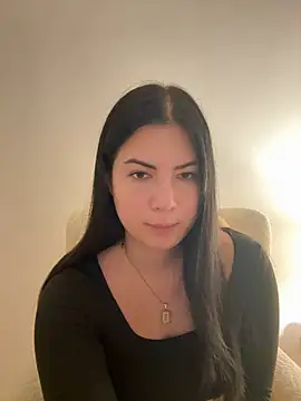 clairewntr online show from 12.12.24