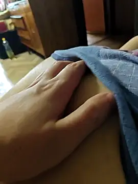 Snapshot of LovlyAnnie chatting on 03.27.26 LovlyAnnie online show from 03.27.26