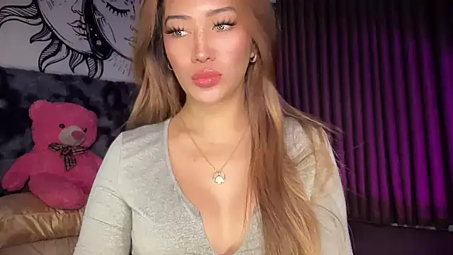 Jasmine Elcock online show from 02.23.25