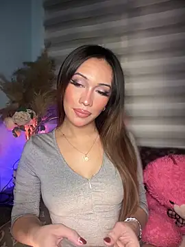 Jasmine Elcock online show from 10.17.25