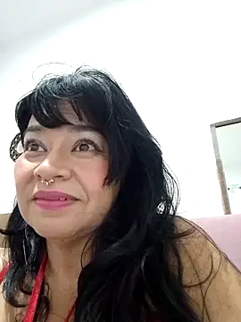 karlablue  online show from 03.20.25