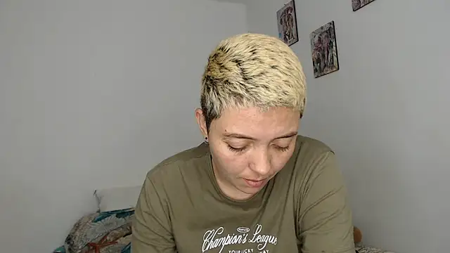 Snapshot of kathy_luisa chatting on 02.19.26 kathy luisa online show from 02.19.26