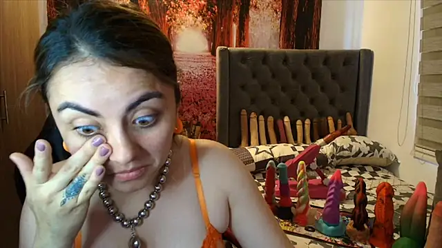 Snapshot of sofia23dirty chatting on 01.31.26 sofia23dirty online show from 01.31.26