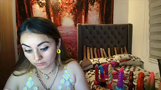 Snapshot of sofia23dirty chatting on 02.02.26 sofia23dirty online show from 02.02.26