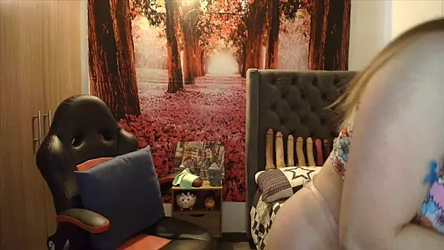 Snapshot of sofia23dirty chatting on 02.17.26 sofia23dirty online show from 02.17.26