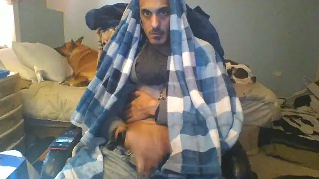 Snapshot of hottboyy45 chatting on 02.28.25 hottboyy45 online show from 02.28.25