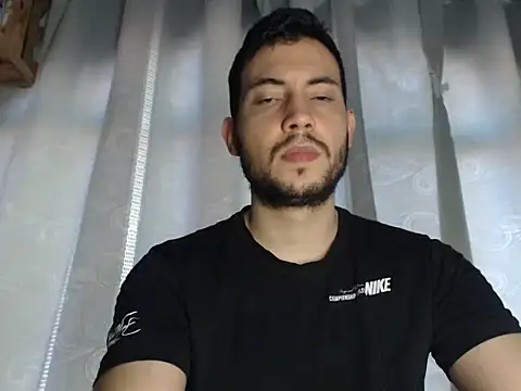 Armando 2002 online show from 01.23.25