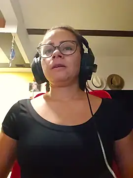 Snapshot of MistressSlut1 chatting on 05.26.26 MistressSlut1 online show from 05.26.26