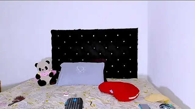 valen colombian69 online show from 12.10.24