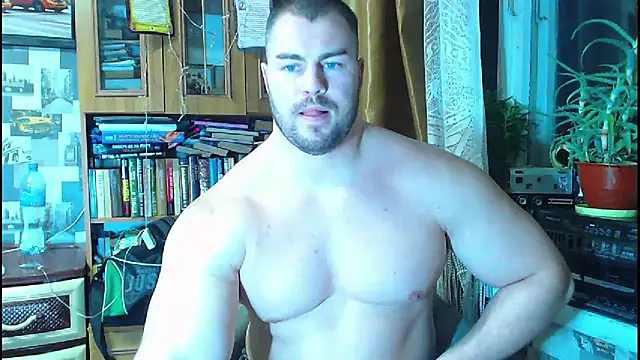 Snapshot of muscularjohnforuX chatting on 12.28.24 muscularjohnforuX online show from 12.28.24