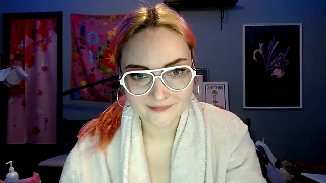 JenniferGwen online show from 02.18.25