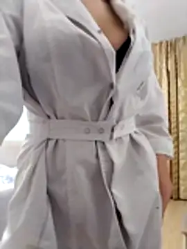 Snapshot of baby_sweet_girl_ chatting on 11.21.25 baby sweet girl online show from 11.21.25