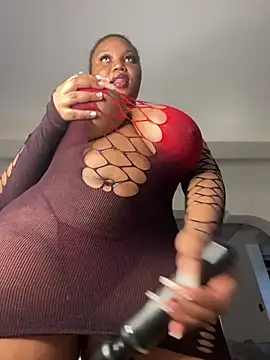 Hyra Ari online show from 02.22.26