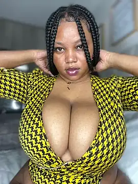 Hyra Ari online show from 03.14.26