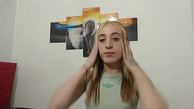 Snapshot of andreahhill chatting on 04.09.26 andreahhill online show from 04.09.26