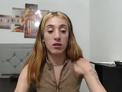 Snapshot of andreahhill chatting on 05.26.26 andreahhill online show from 05.26.26