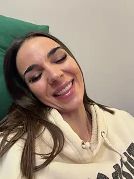 Bad Giorgia online show from 10.14.25