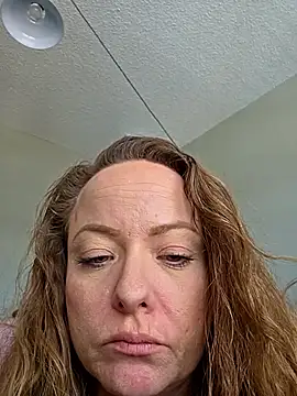 Snapshot of julimonroe chatting on 03.07.26 julimonroe online show from 03.07.26