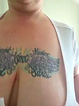 Snapshot of julimonroe chatting on 03.09.26 julimonroe online show from 03.09.26