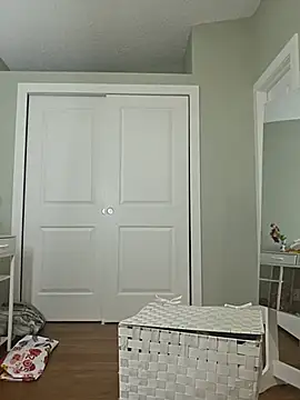 julimonroe online show from 05.19.26