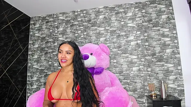 Snapshot of HeidyWillss chatting on 01.15.25 HeidyWillss online show from 01.15.25