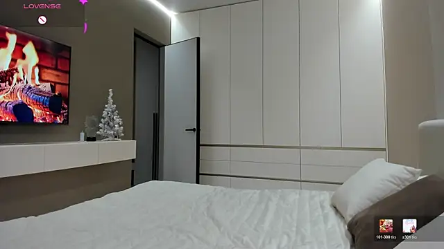 JenniferQueen11 online show from 01.14.26