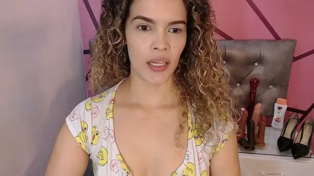 greatASS Latina online show from 11.14.25