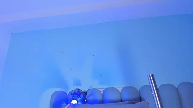 Snapshot of littless_angel chatting on 10.13.25 littless angel online show from 10.13.25