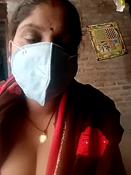 Snapshot of Lattika-Bhabhi chatting on 12.30.24 Lattika-Bhabhi online show from 12.30.24