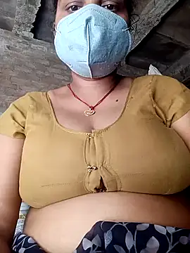 Snapshot of Lattika-Bhabhi chatting on 02.04.25 Lattika-Bhabhi online show from 02.04.25