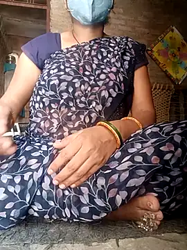 Snapshot of Lattika-Bhabhi chatting on 03.19.25 Lattika-Bhabhi online show from 03.19.25