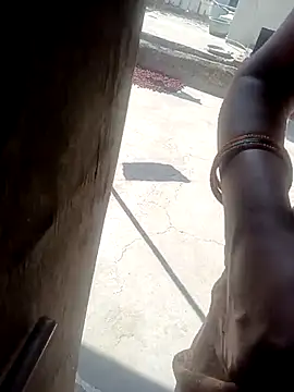 Snapshot of Lattika-Bhabhi chatting on 03.22.25 Lattika-Bhabhi online show from 03.22.25