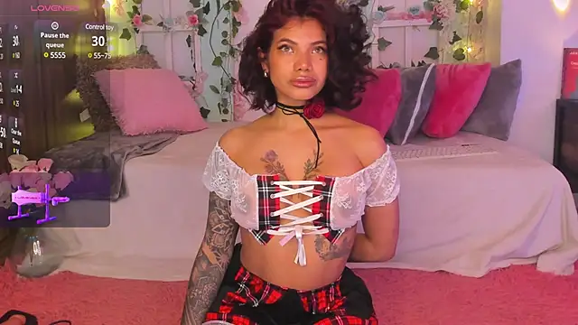 Snapshot of athena_samael69 chatting on 01.10.25 athena samael69 online show from 01.10.25