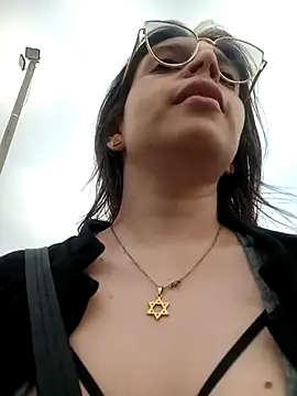 lorenitabella online show from 03.25.26