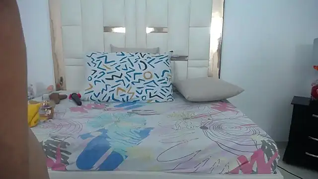 ambercordoba online show from 02.28.25