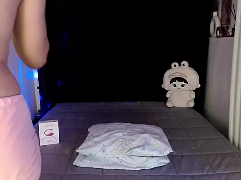 Snapshot of Angelic_Fuckerxxx chatting on 07.27.26 Angelic Fuckerxxx online show from 07.27.26