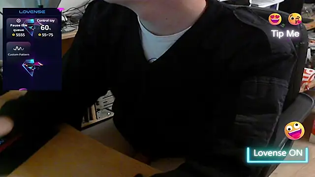 Snapshot of sexmenlion chatting on 01.06.25 sexmenlion online show from 01.06.25