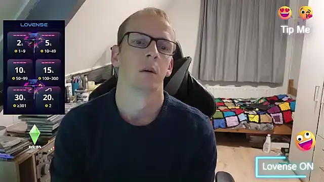 Snapshot of sexmenlion chatting on 09.21.25 sexmenlion online show from 09.21.25